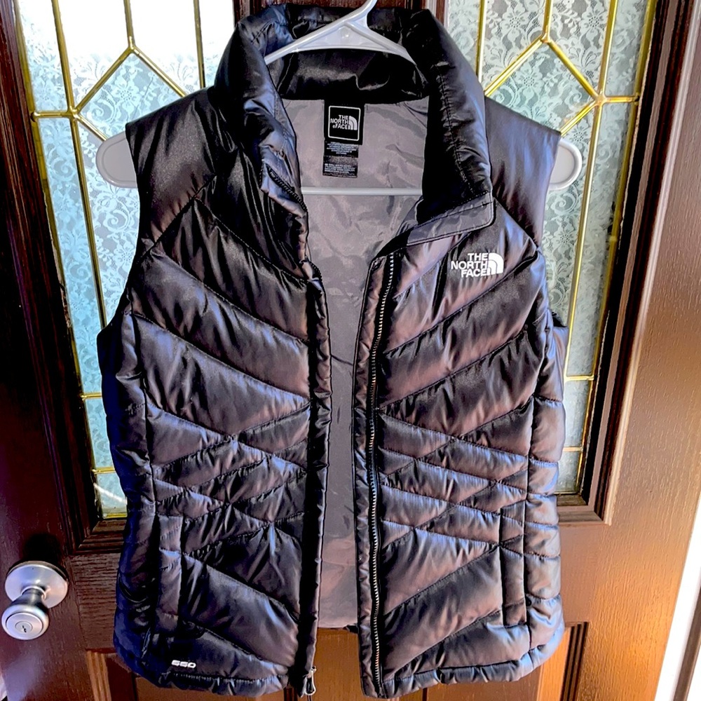 Womens wind resistant vest